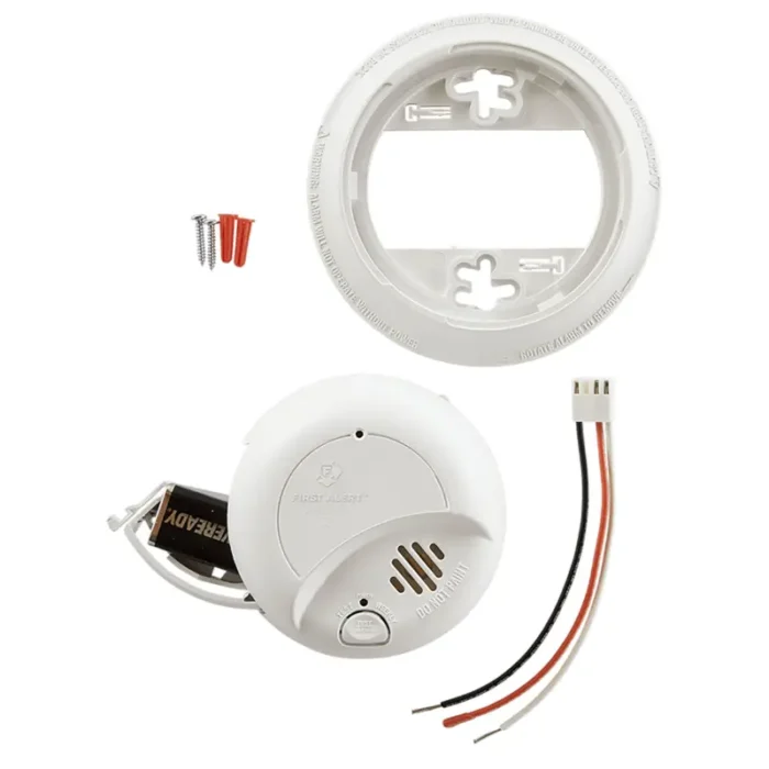 First Alert 9120BA Hardwired Ionization Smoke Alarm with Battery Backup - Image 4