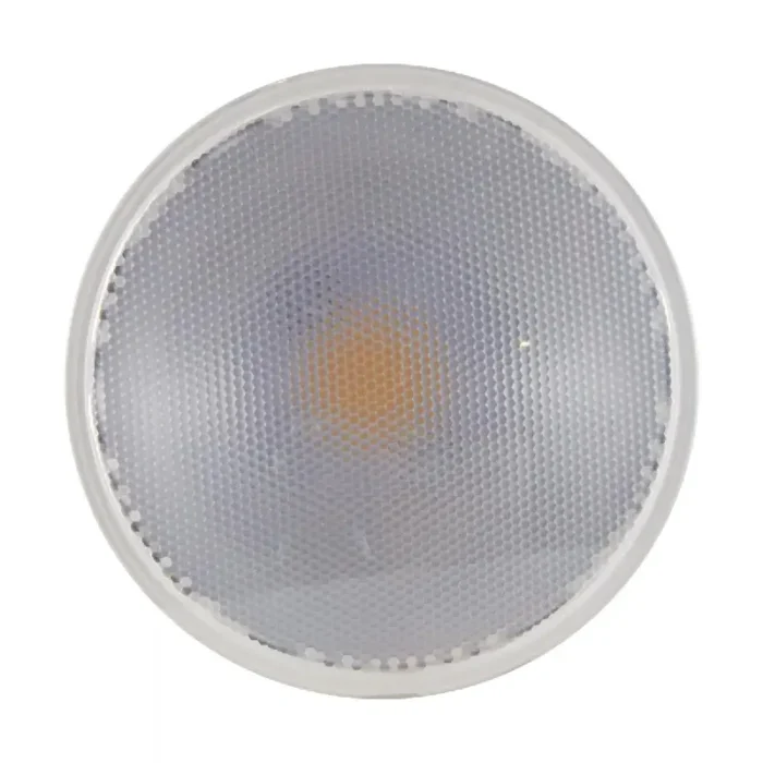 Satco S29446 15 Watt; PAR38 LED; 3000K; 40 deg. Beam Angle; Medium base; 120 Volt - Image 4